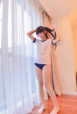 年轻的女老师在线观看_超清高清免费观看